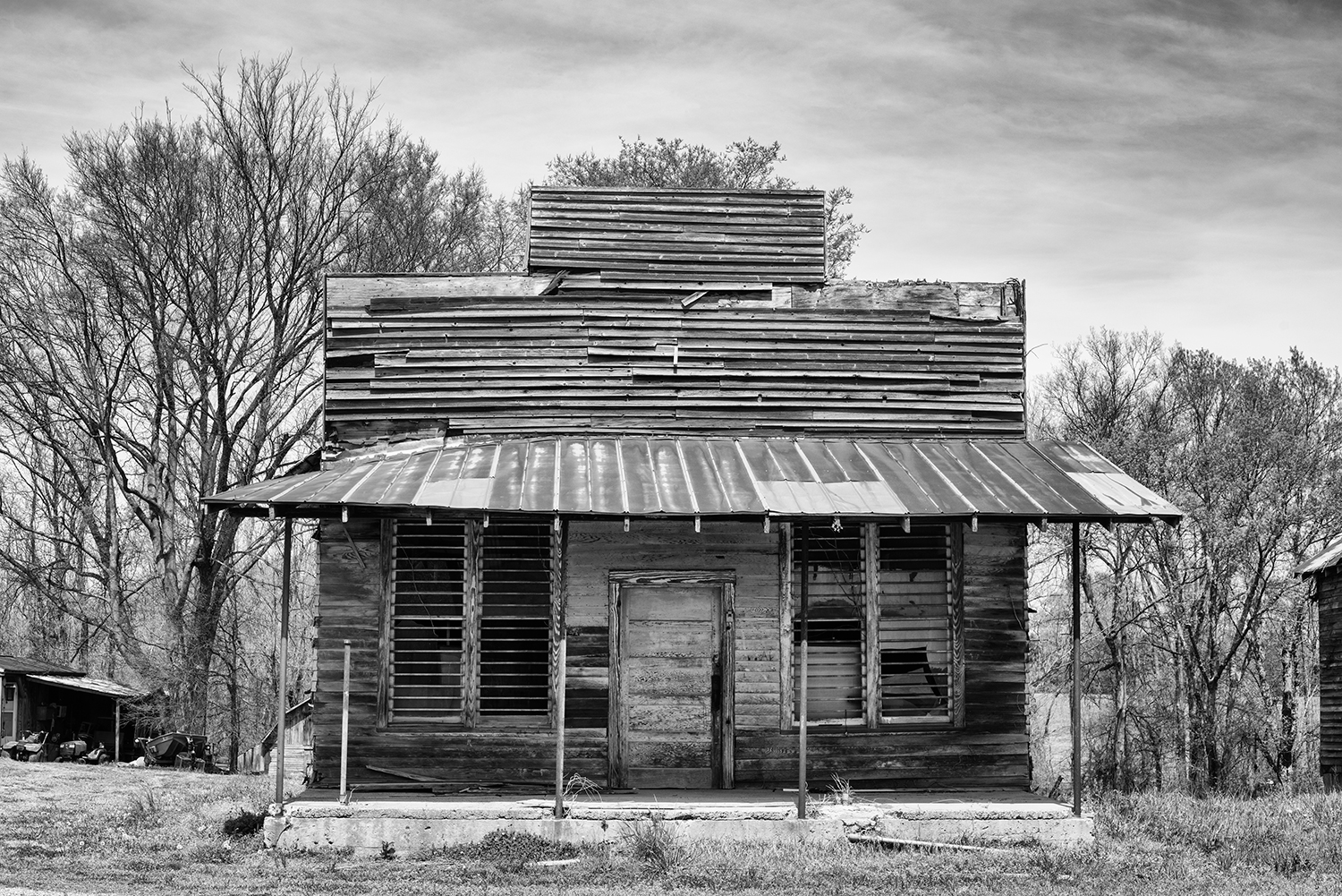 An imaginary visit inside an abandoned storefront in the South
