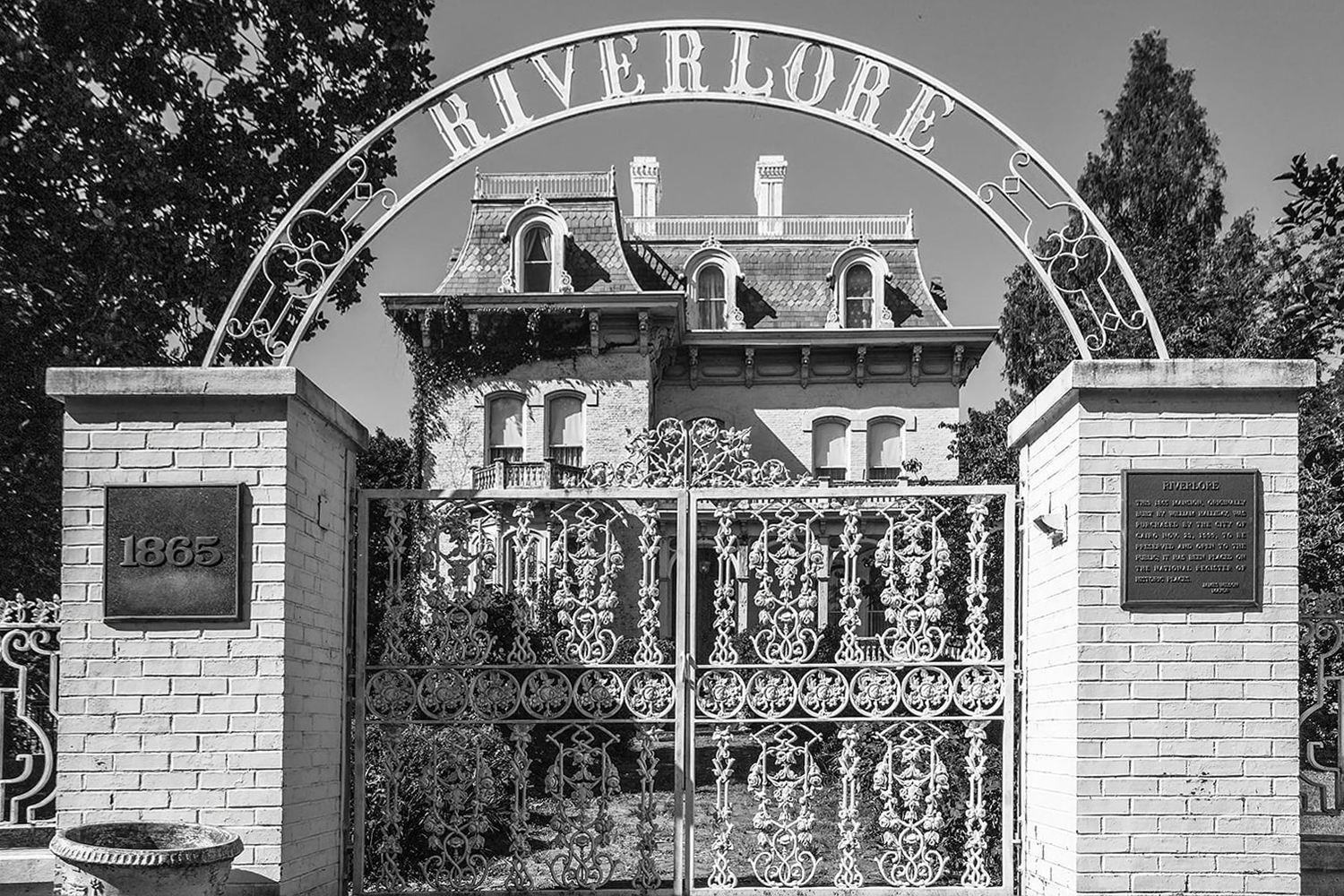 Riverlore Mansion in Cairo, Illinois has Been Sold Shadows and Light