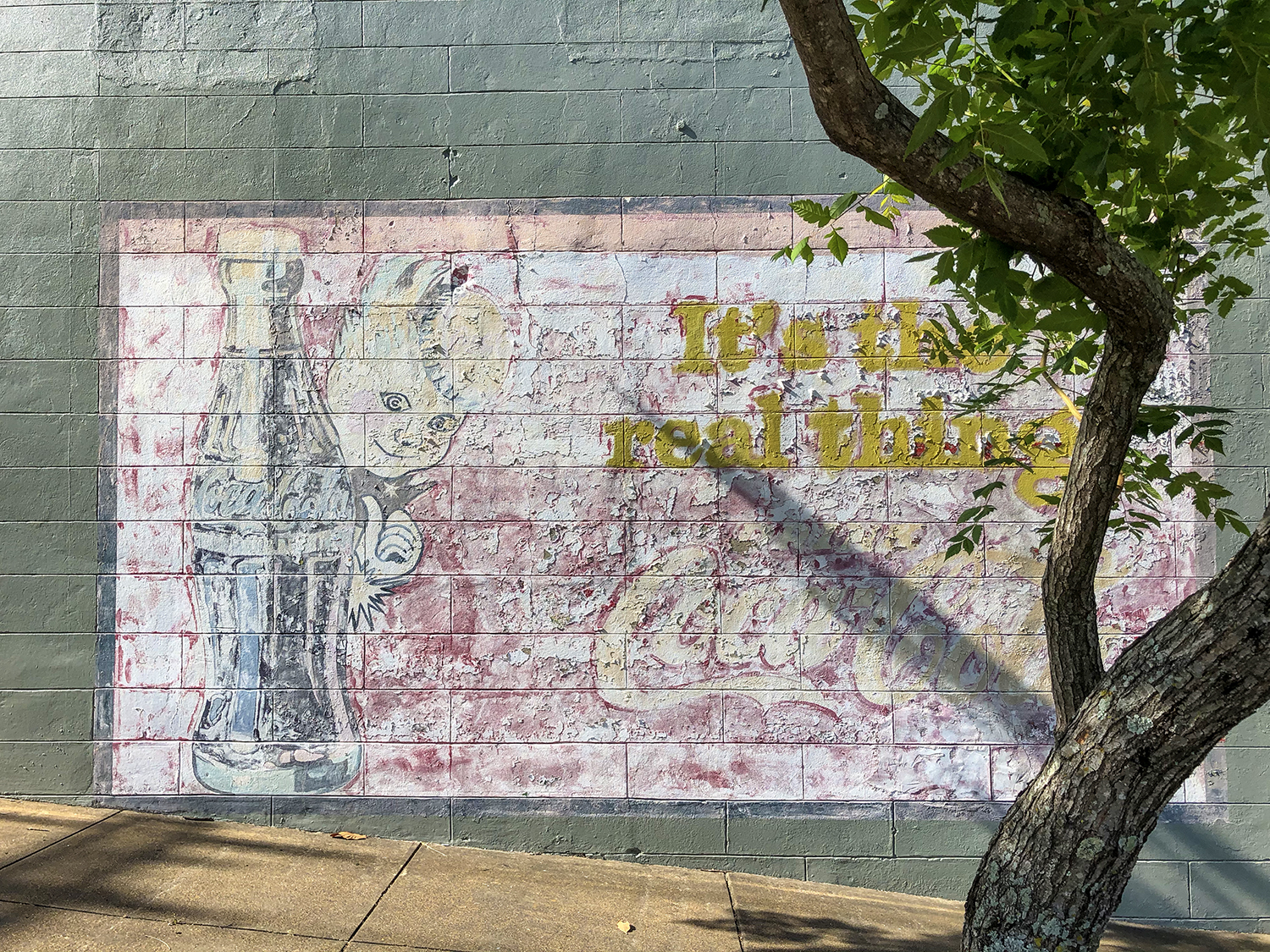 A Brief History of the Vintage Coca-Cola Wall Ad in Vicksburg