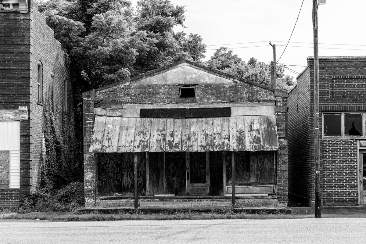 Black and white photo of Williams Grocery in Pamplin City, Virginia.