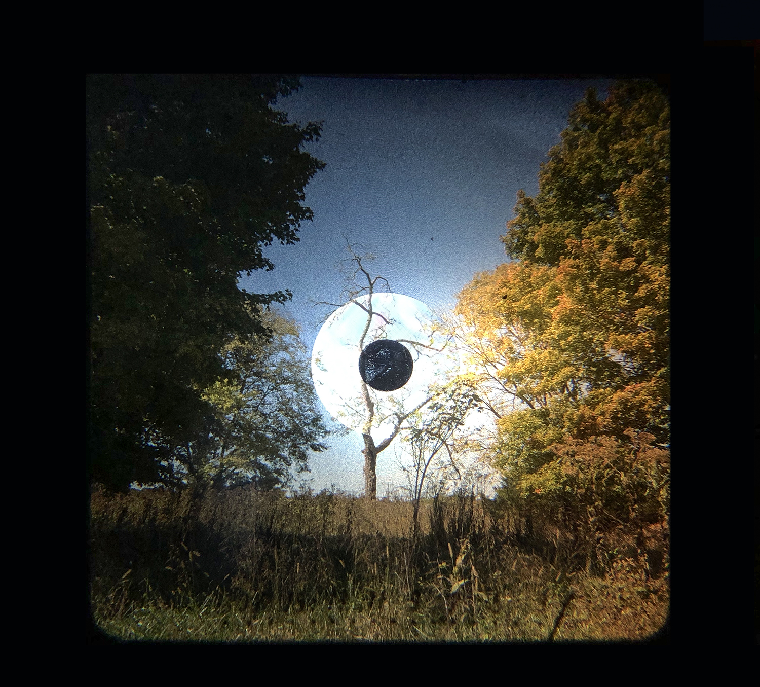 How to Fix a Black Split Prism Focusing Screen on Medium Format Film